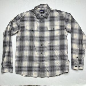Patagonia Organic cotton Flannel Shirt Mens Small Fall 2018